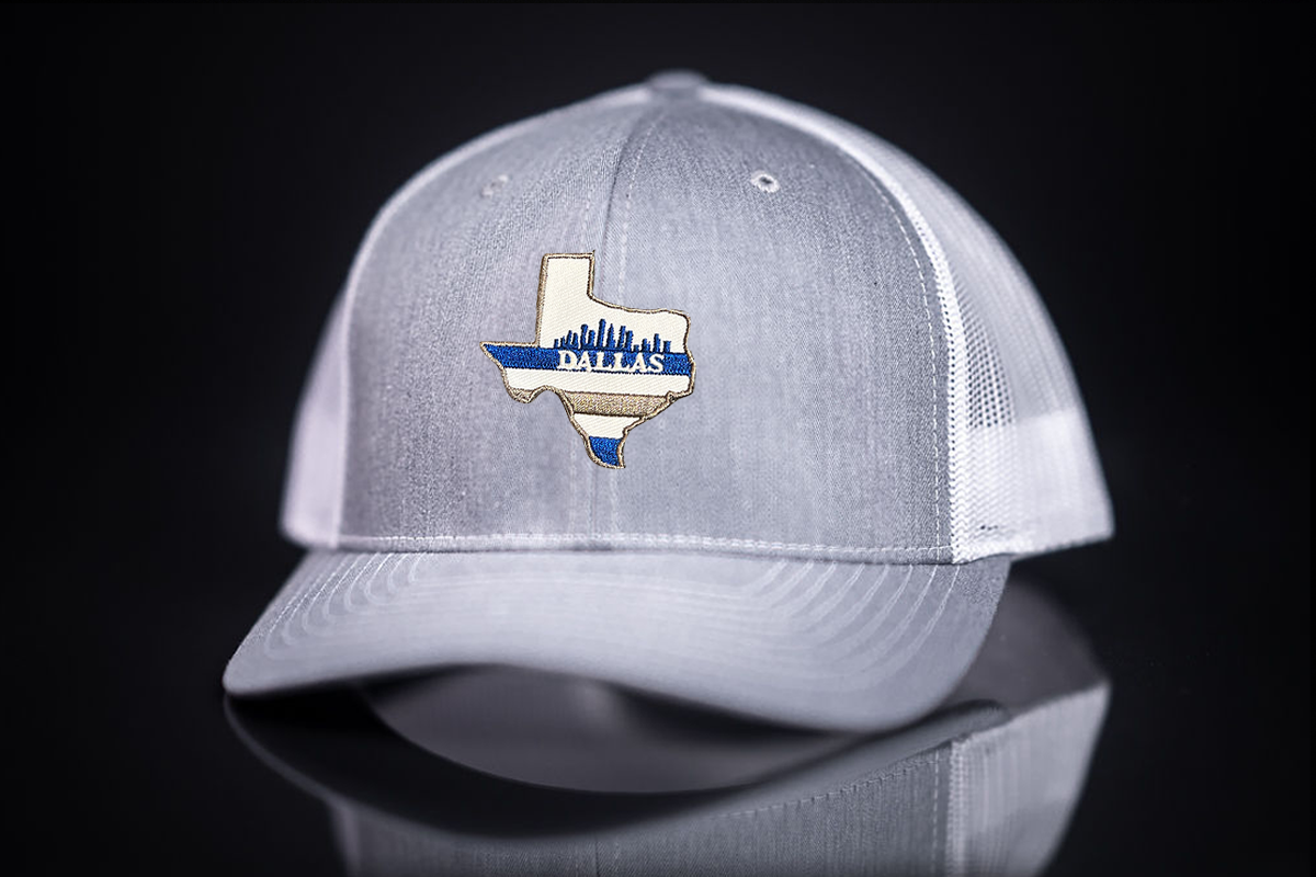 DALLAS COWBOYS LOGO MESH SNAPBACK HAT (WHITE)